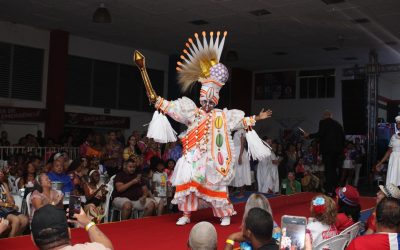 Cahê Rodrigues e Ray Menezes falam sobre as fantasias da União da Ilha